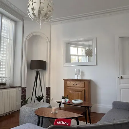 La De La Pepiniere Apartamento *